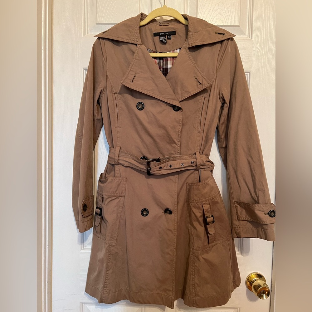 Zara Basic Gorgeous Tan trench coat, Size S / M
